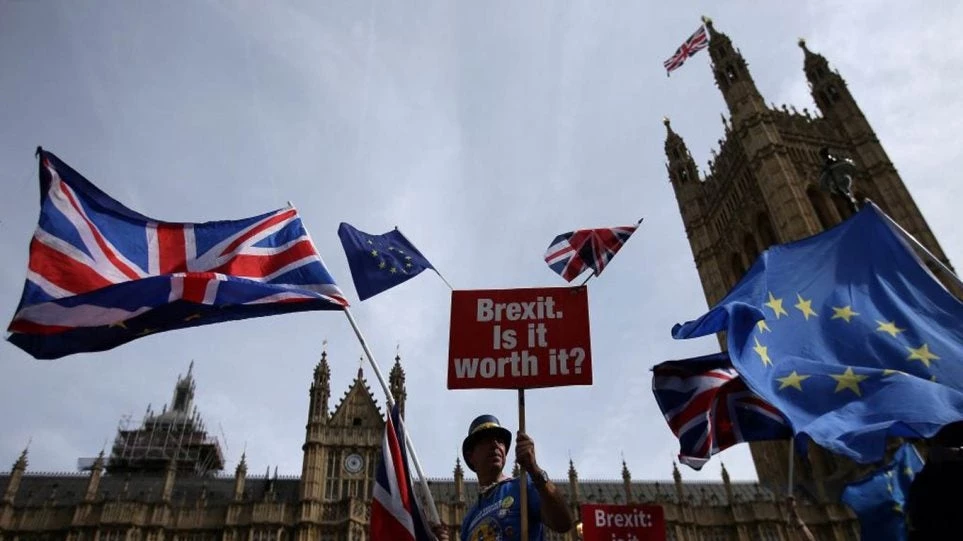 Τέλος η ελεύθερη κυκλοφορία των Ευρωπαίων στη Βρετανία μετά το Brexit